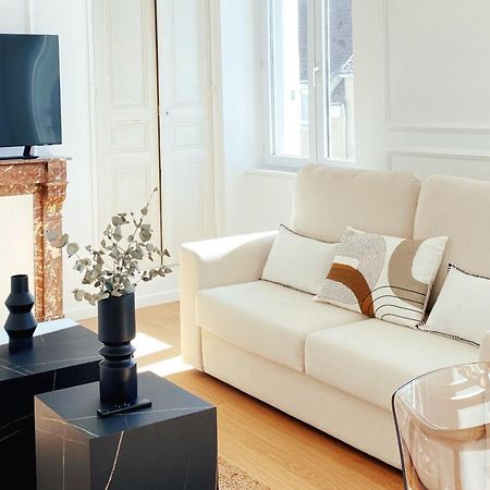 Ferienwohnung Le Haussmann ⸱ Stationnement Gratuit ⸱ Fibre Déols Exterior foto
