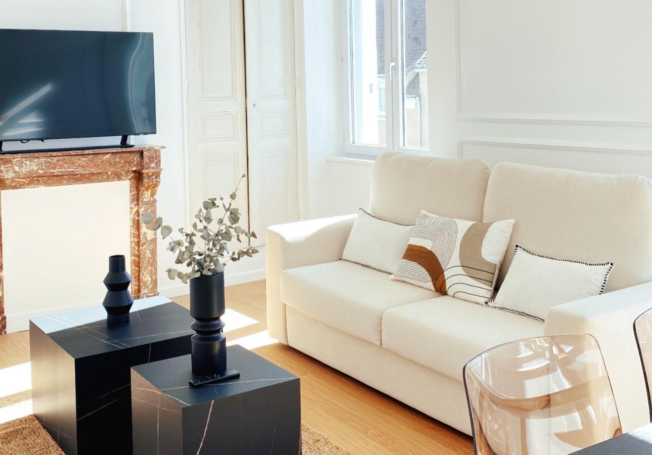 Ferienwohnung Le Haussmann ⸱ Stationnement Gratuit ⸱ Fibre Déols Exterior foto